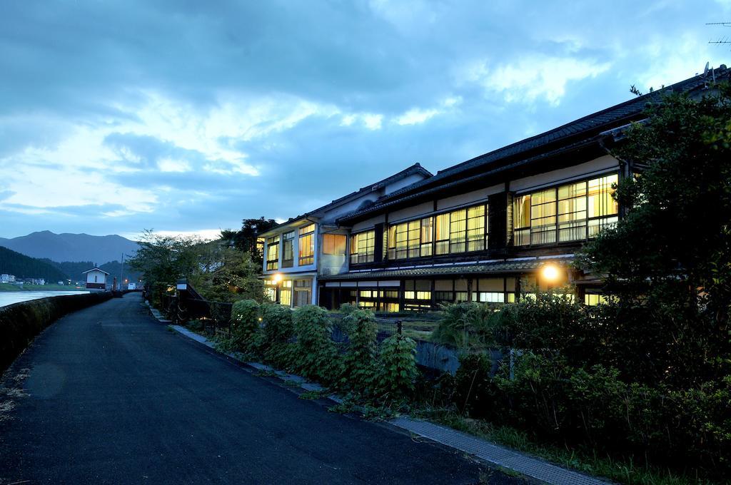 Hitoyoshi Ryokan Exterior foto
